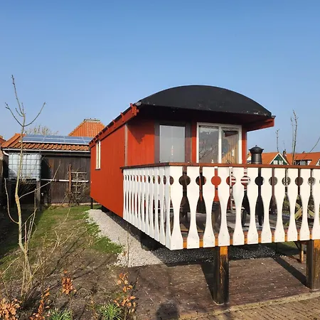 Herdershut 'het Schoehuis', Vlakbij Zee