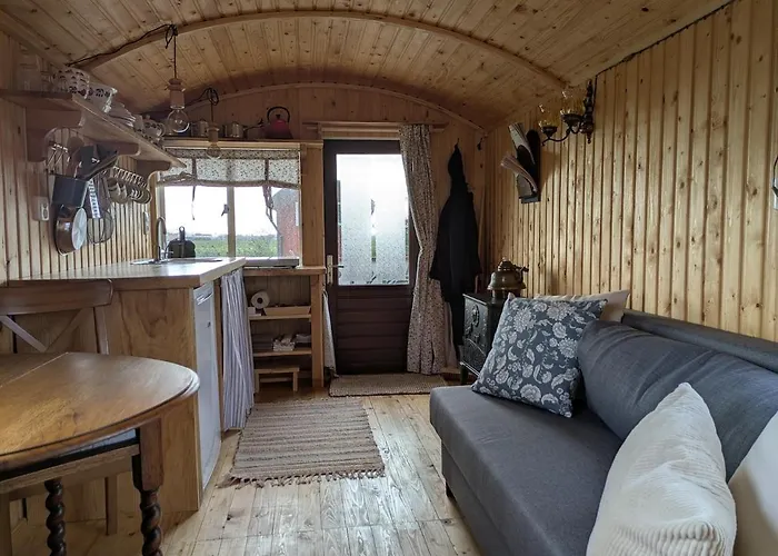 Herdershut 'het Schoehuis', Vlakbij Zee * Sint Maartensbrug