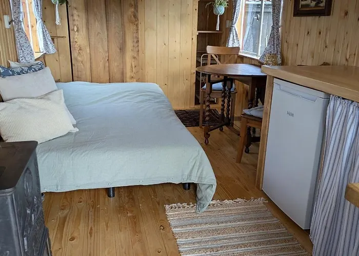 Herdershut 'het Schoehuis', Vlakbij Zee דירה