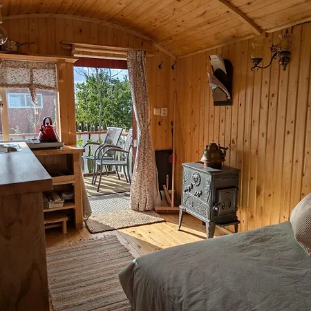 Lägenhet Herdershut 'het Schoehuis', Vlakbij Zee Sint Maartensbrug